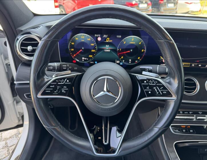 Mercedes-Benz Třídy E 7