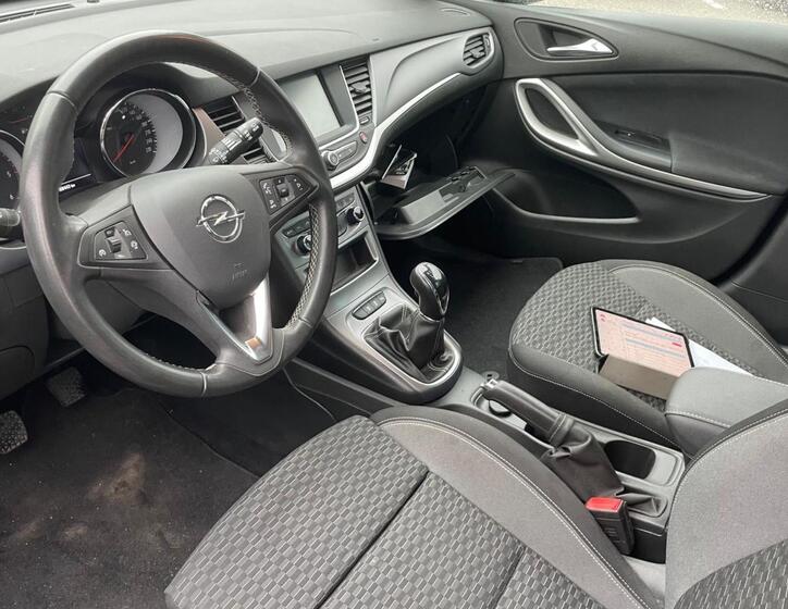 Opel Astra 2