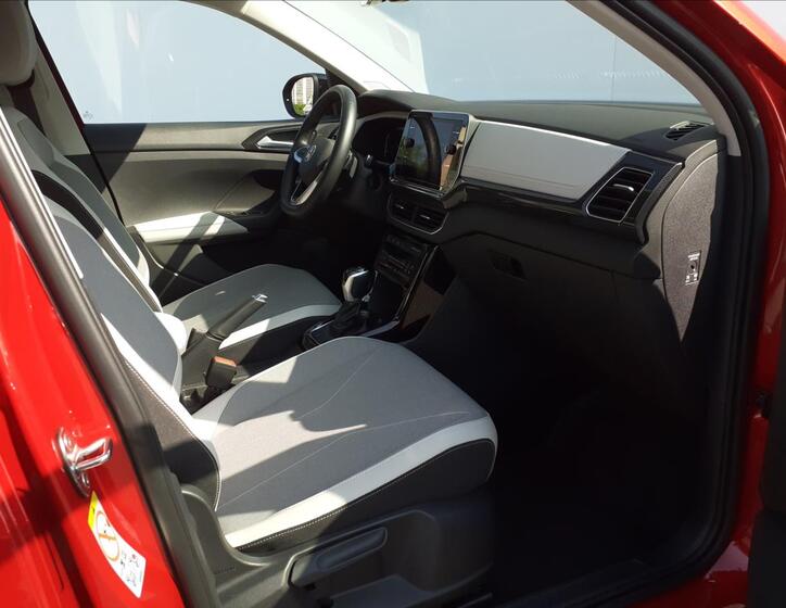 Volkswagen T-Cross 18