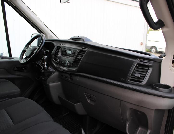Ford Transit 10