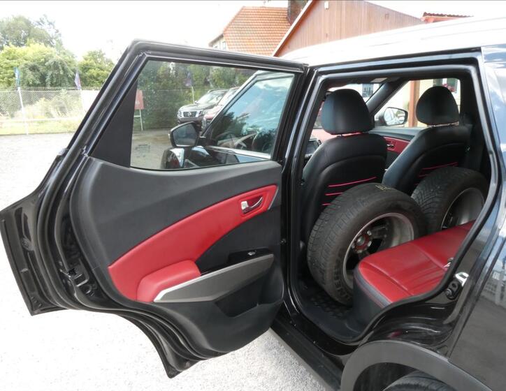 SsangYong Tivoli 23