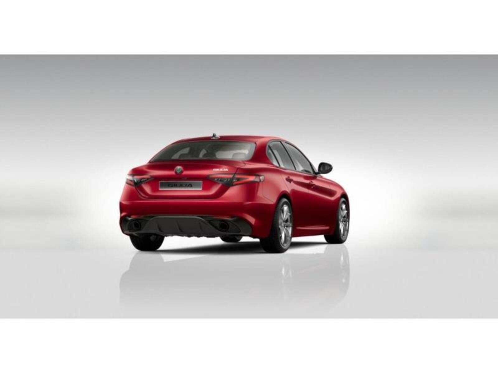 Alfa Romeo Giulia 4