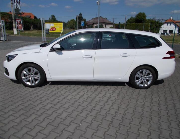 Peugeot 308 5
