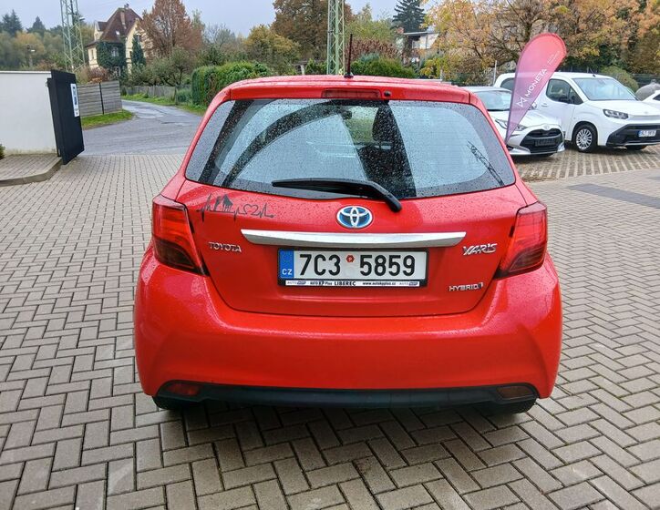 Toyota Yaris 32