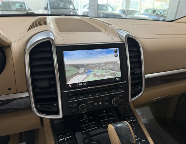 Porsche Cayenne 13