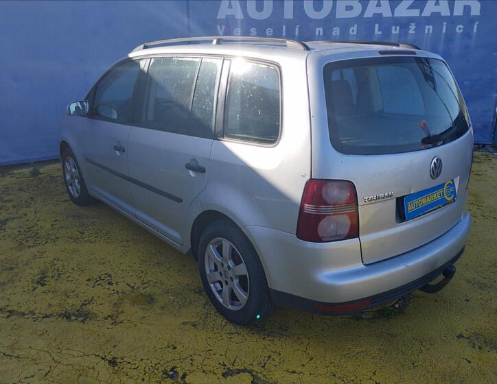 Volkswagen Touran 5