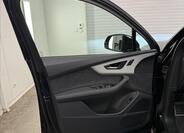Audi Q7 30
