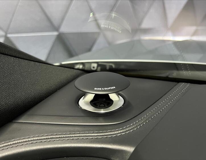 Audi Q8 29