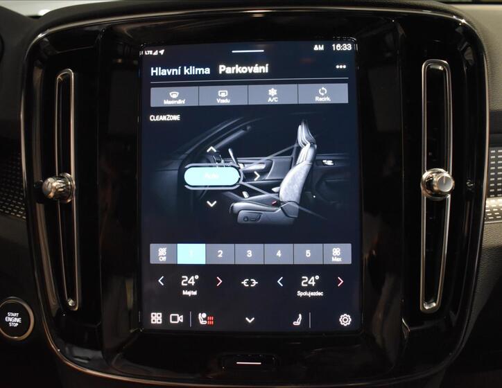 Volvo XC40 22