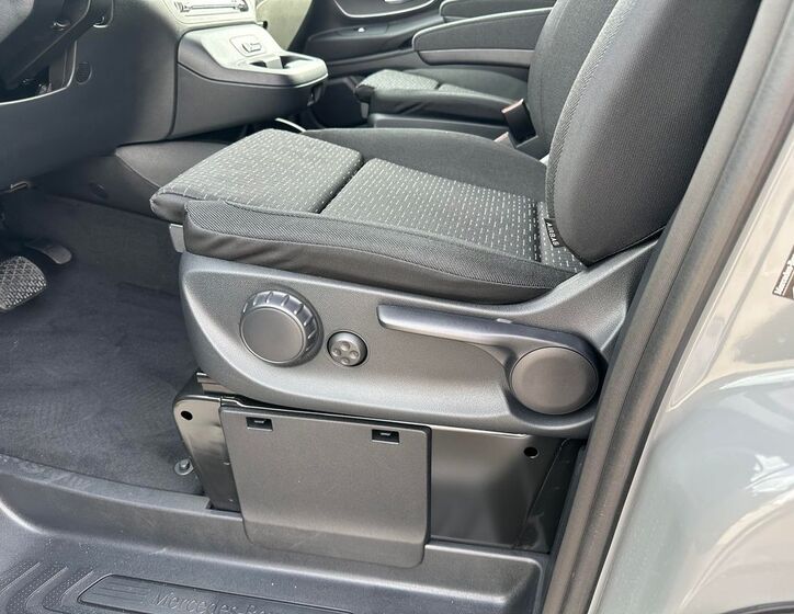 Mercedes-Benz Vito 18