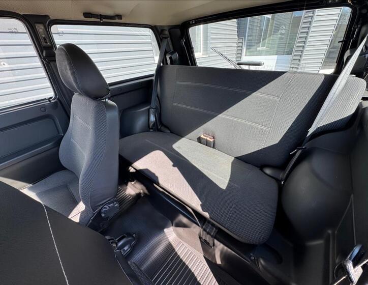 Lada Niva 13
