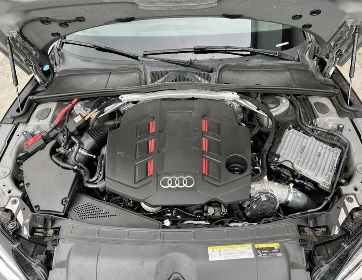 Audi S5 48