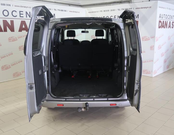 Nissan NV200 7