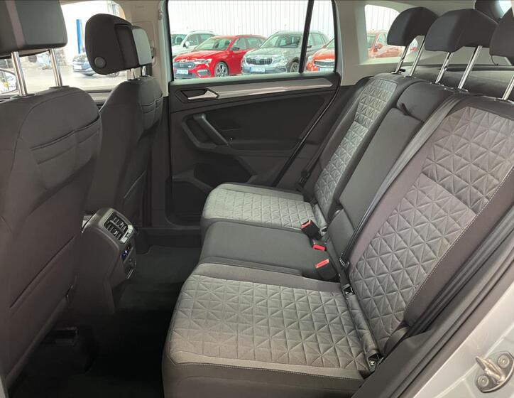 Volkswagen Tiguan 18
