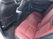 Toyota C-HR 11