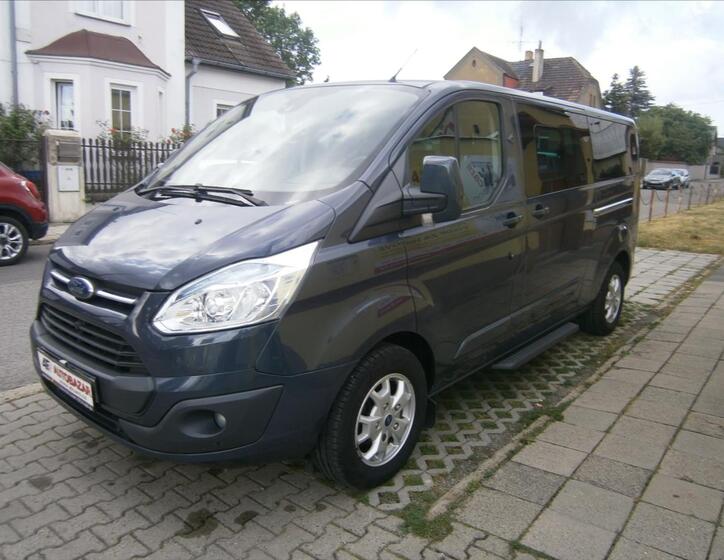 Ford Tourneo Custom 3