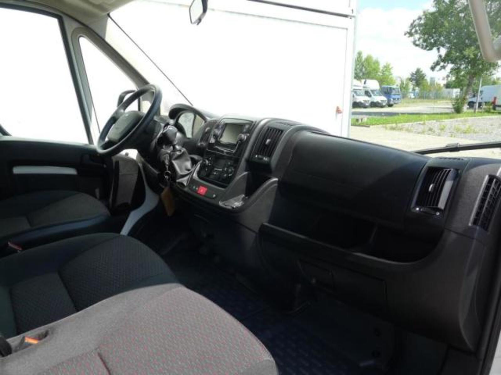 Peugeot Boxer 11
