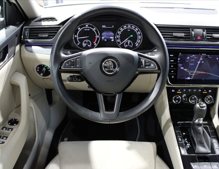 Škoda Superb 15