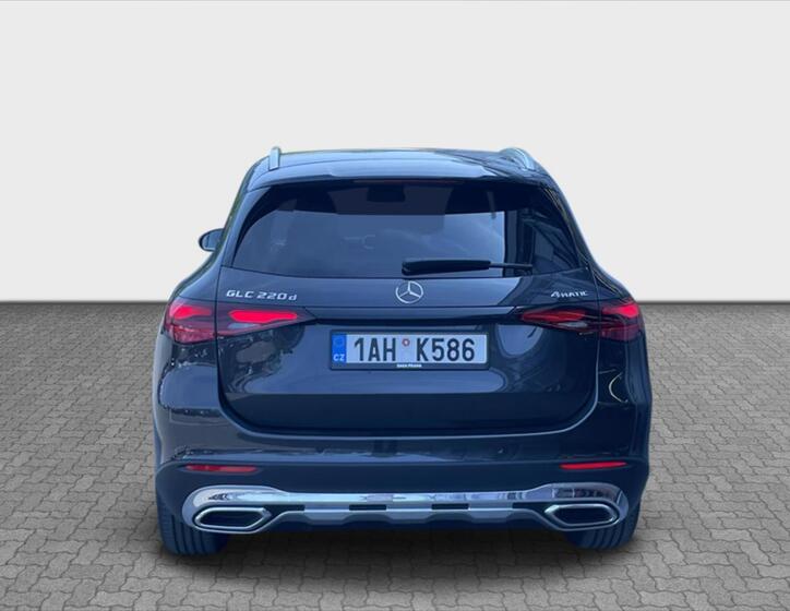 Mercedes-Benz GLC 4