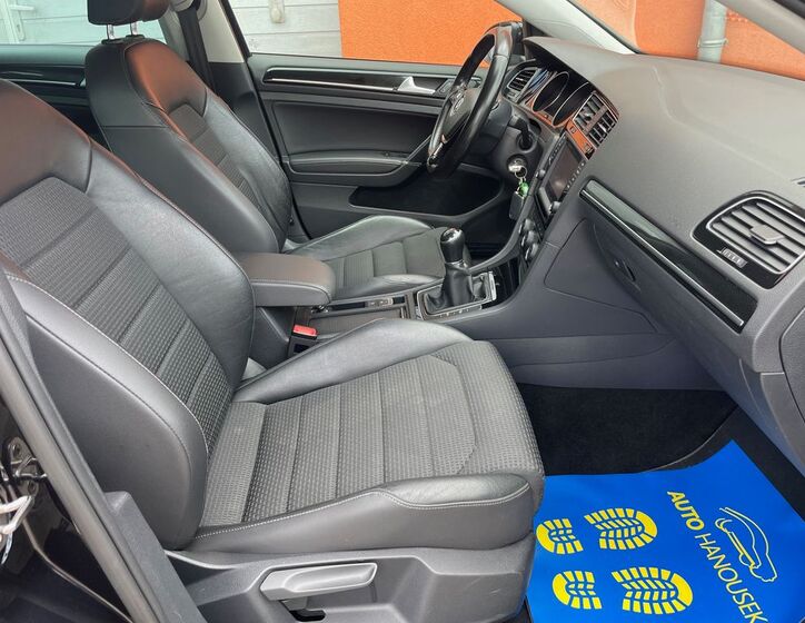 Volkswagen Golf 29