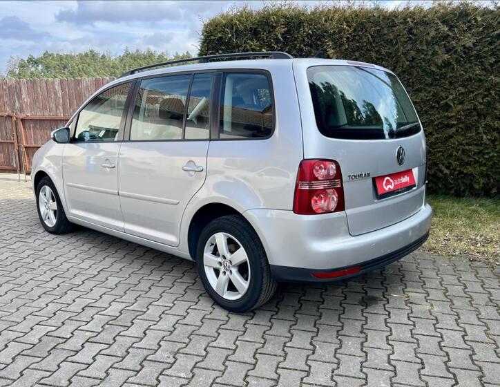 Volkswagen Touran 3