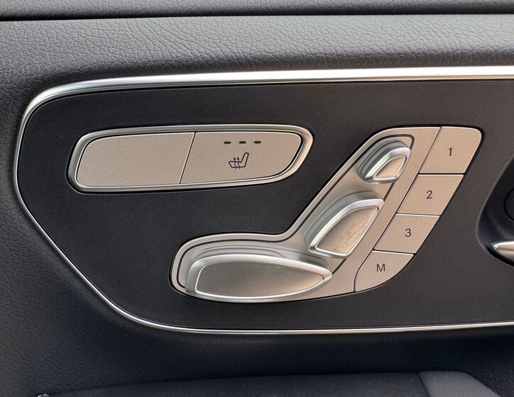 Mercedes-Benz Třídy V 12