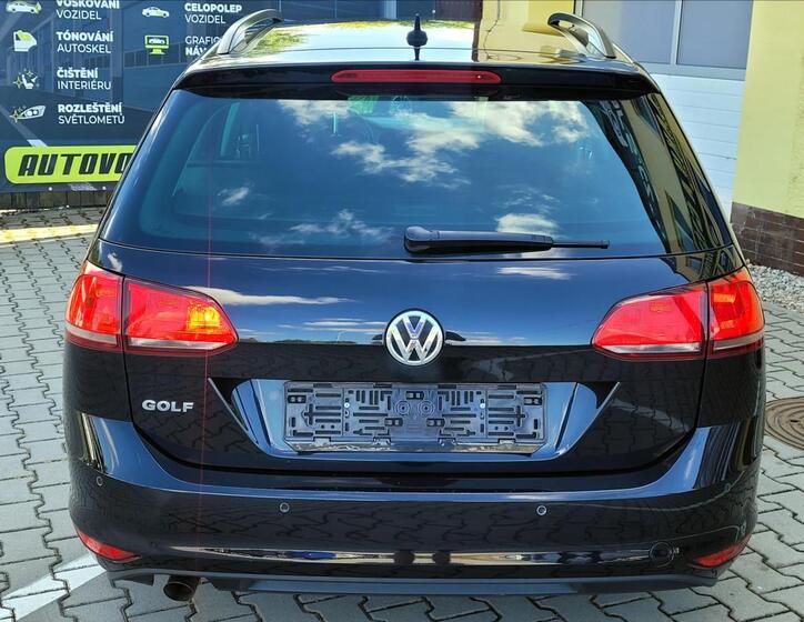 Volkswagen Golf 12