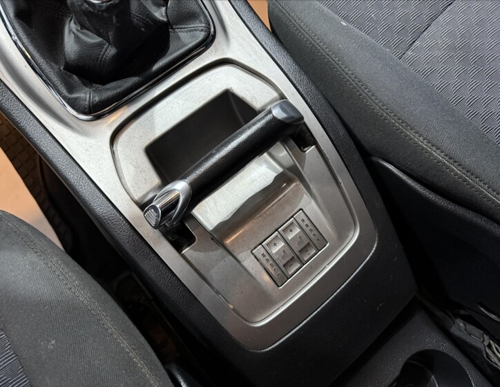 Ford Galaxy 14