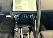 Jaguar E-Pace 14