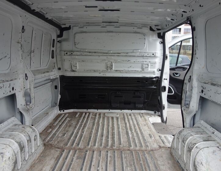 Opel Vivaro 24