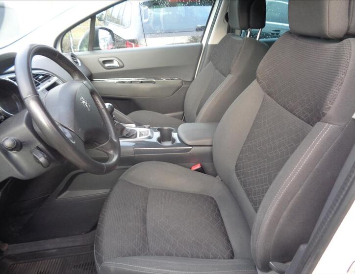 Peugeot 3008 9