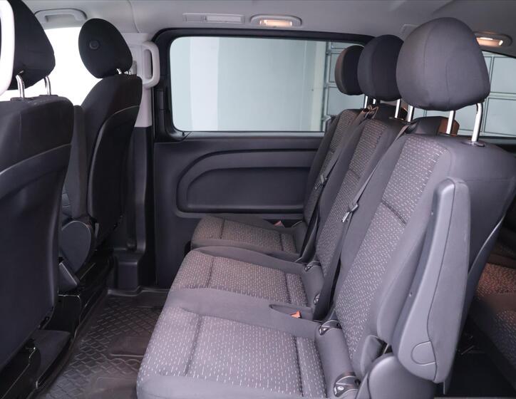 Mercedes-Benz Vito 18