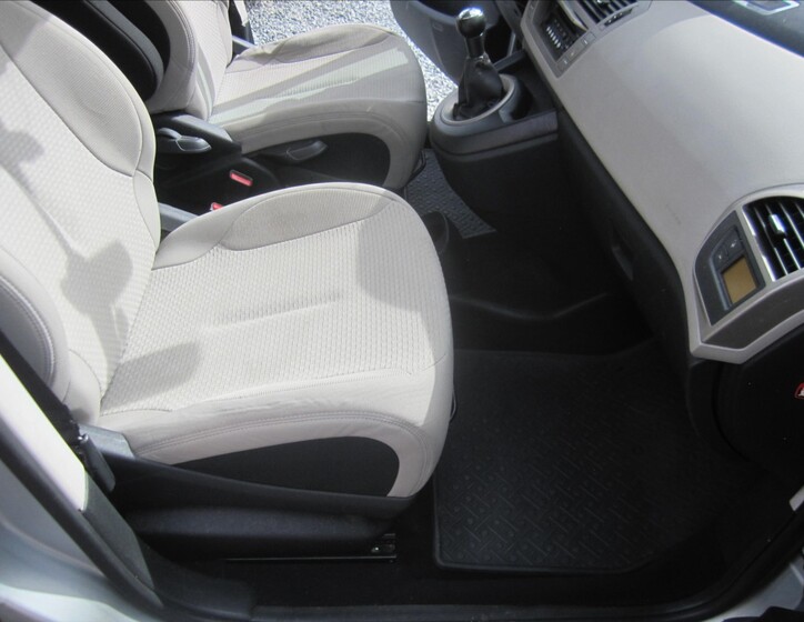 Citroën C4 Picasso 16