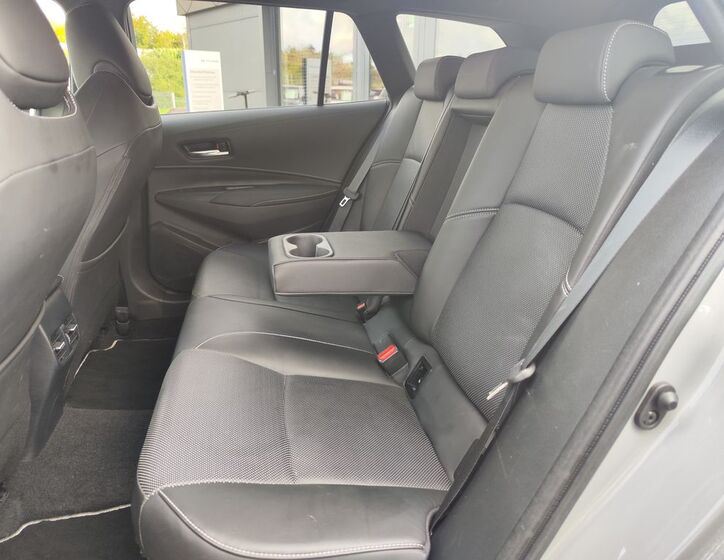 Toyota Corolla 13