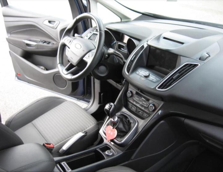 Ford Grand C-MAX 10