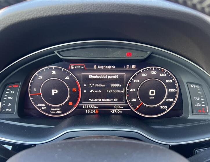 Audi Q7 10