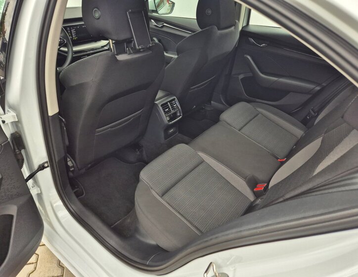 Škoda Octavia 16