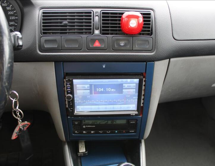 Volkswagen Golf 16