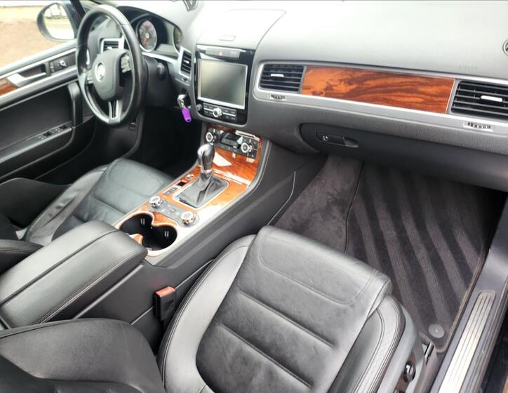 Volkswagen Touareg 20