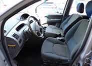 Hyundai Matrix 13