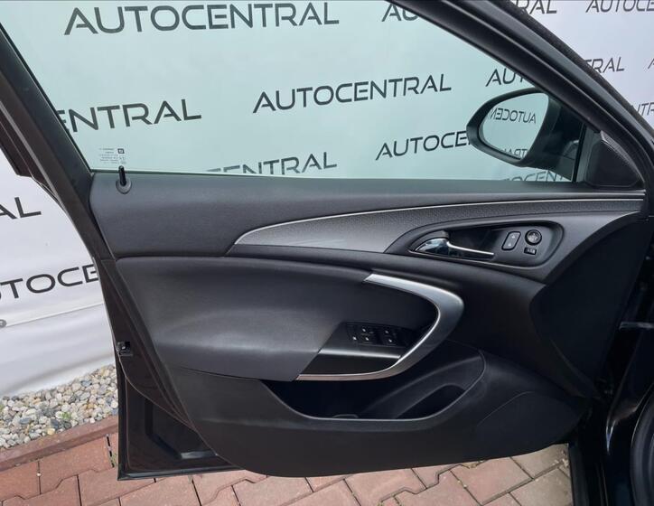 Opel Insignia 18