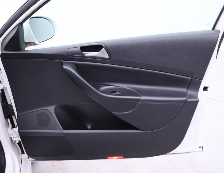 Volkswagen Passat 12