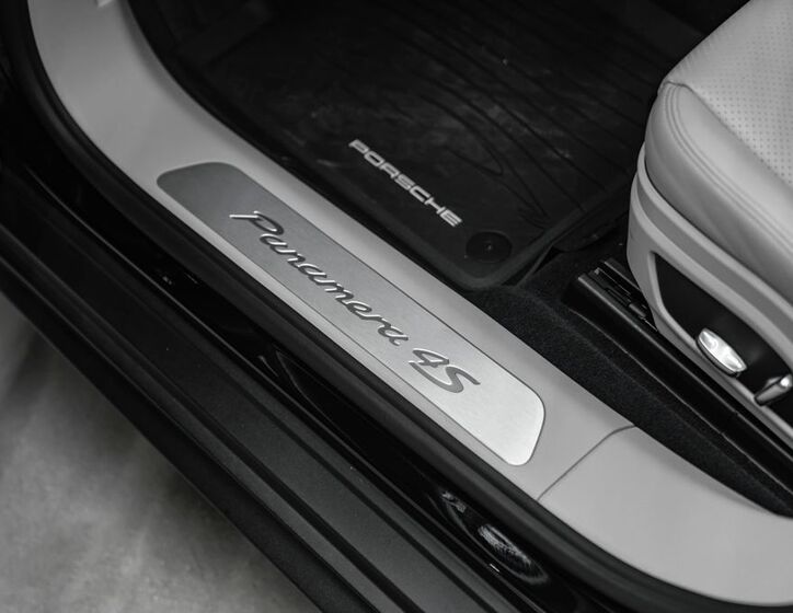 Porsche Panamera 20
