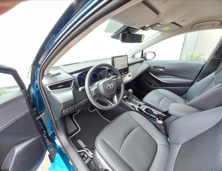 Toyota Corolla 9