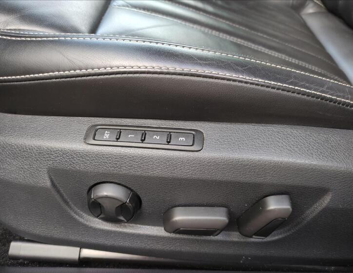 Škoda Superb 12