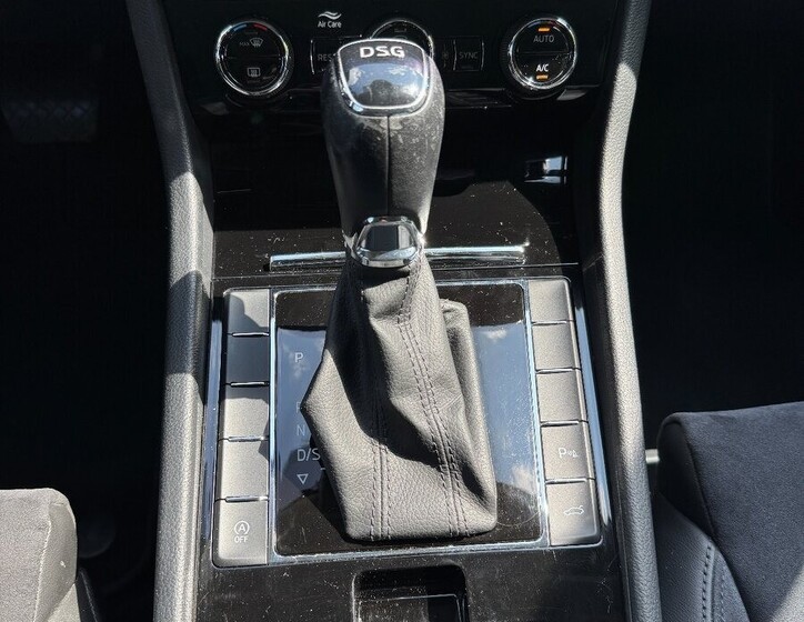 Škoda Superb 12