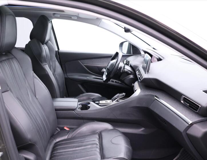 Peugeot 5008 15