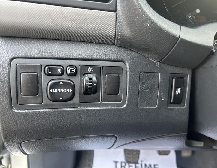 Toyota Avensis 58