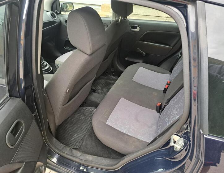 Ford Fiesta 27