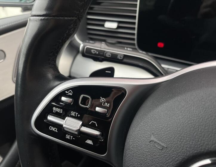 Mercedes-Benz GLS 18